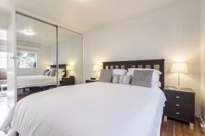 1 bedroom, iron/ironing board, free WiFi