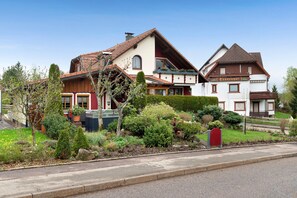 Esterni