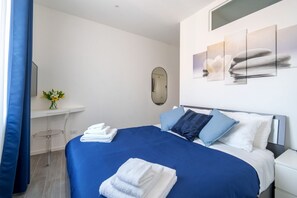 3 chambres, fer et planche à repasser, Wi-Fi, draps fournis