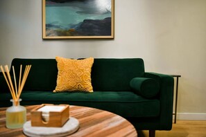 Smart-tv, stereoanlæg, kontorer