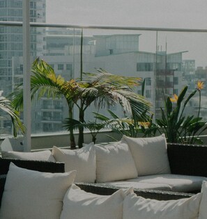 Property grounds - Lovely South Lake Union 1BR w/ Gym & Lounge, nr shops, by Blueground (Seattle)