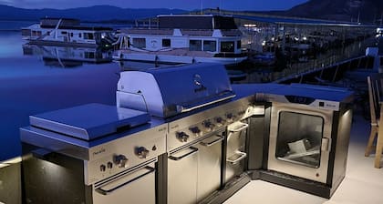 110’ Stardust House boat - Super Bowl rental