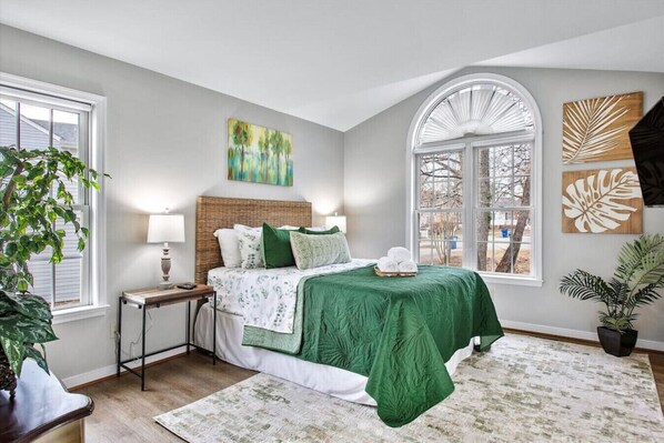 3 habitaciones, escritorio, tabla de planchar con plancha y wifi gratis 