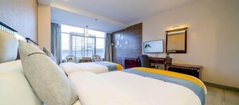 Nan'an Furong Hotel (Guoguang High School Meishan Bus Station)