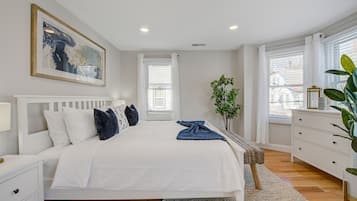 2 habitaciones, escritorio, tabla de planchar con plancha y wifi gratis