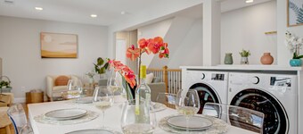 Palmer Square 2BR w/ Parking