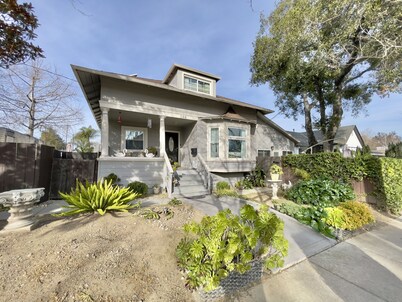 Silicon Valley Hideaway w/ Private Garden