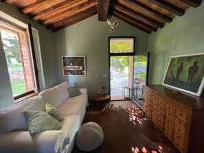 Bordtennis og bøker