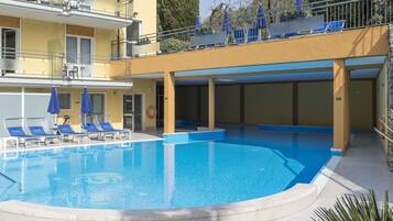 Außenpool (je nach Saison geöffnet)