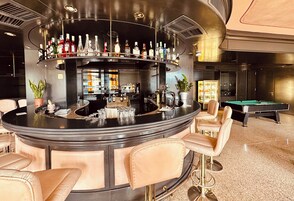 Bar (en la propiedad)