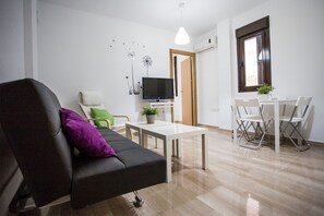 TV - Apartamento 3 Personas (Granada)