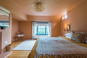 5 Schlafzimmer, Bügeleisen/Bügelbrett, WLAN, Bettwäsche