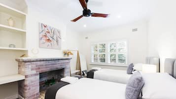 3 camere, una scrivania, ferro/asse da stiro, Wi-Fi