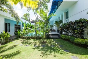 Exterior - Canggu Deluxe Modern Tropical Villa Close To Beach (Bali)
