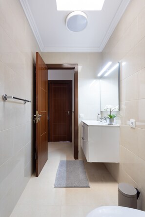 Hair dryer, towels, toilet paper