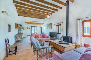 TV, fireplace - HORT DE CAN LLOBERA Ref. VP57 (Pollensa / Pollença)