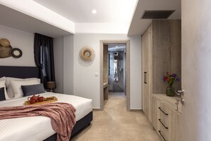 Executive Suite | Hypo-allergenic bedding, in-room safe, individually decorated - Lines Concept Accommodation (Rethymno)