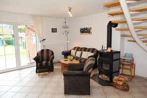 Téléviseur, foyer, lecteur de DVD