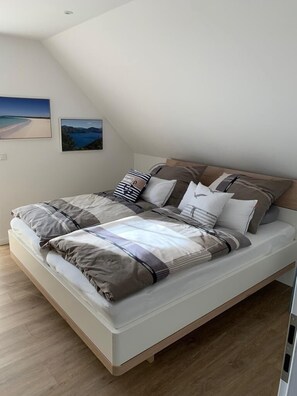 1 bedroom, iron/ironing board, free WiFi - Neue Ferienwohnung in Traumhafter Lage (Greetsiel)