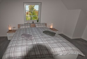 3 Schlafzimmer, Bügeleisen/Bügelbrett, Reisekinderbett, kostenloses WLAN