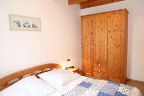 3 slaapkamers, reisbedje, gratis wifi