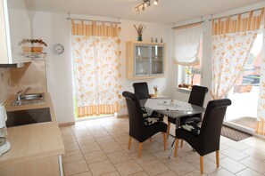 تناول الطعام