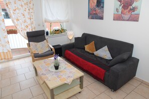 TV - Gemütliche Ferienwohnung in Nordseenähe (Norddeich)