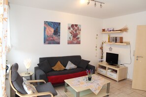 TV - Gemütliche Ferienwohnung in Nordseenähe (Norddeich)