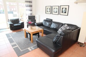 Fernseher, Stereoanlage