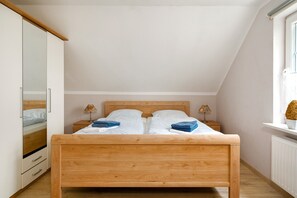 3 bedrooms, travel cot, free WiFi