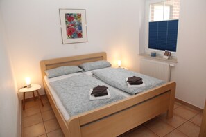 2 عدّة غرف نوم ومكواة/لوح كي وواي فاي مجانًا