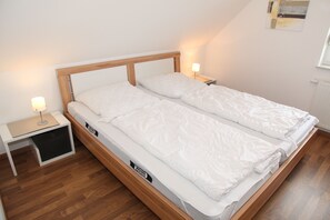 2 Schlafzimmer, Reisekinderbett, kostenloses WLAN