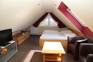 2 bedrooms, iron/ironing board, free WiFi - Gemütliche Obergeschosswohnung in Norden (Norden)