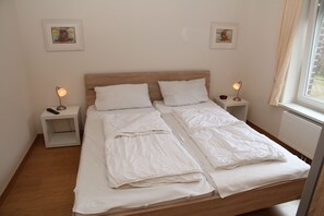 1 Schlafzimmer, Bügeleisen/Bügelbrett, Reisekinderbett, kostenloses WLAN