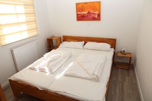 2 Schlafzimmer, Reisekinderbett, kostenloses WLAN