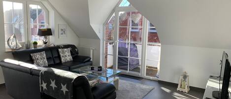 TV, DVD player, stereo