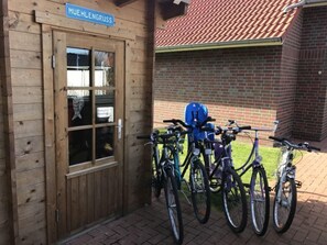 المنطقة المحيطة بالمنشأة