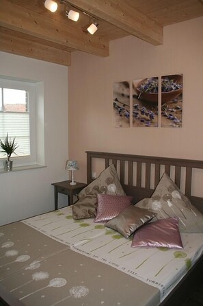 3 Schlafzimmer, Bügeleisen/Bügelbrett, Reisekinderbett, kostenloses WLAN