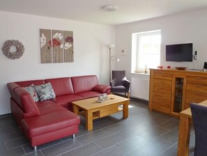 TV, stereo - Allergikerfreundliche Ferienwohnung in Zentraler Lage (Greetsiel)