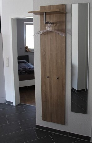 2 Schlafzimmer, Bügeleisen/Bügelbrett, kostenloses WLAN