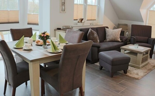 تناول الطعام