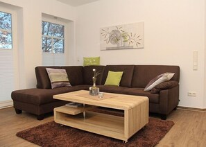 Fernseher, Stereoanlage