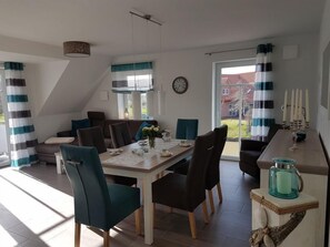 Dining - Traumhafte Ferienwohnung Direkt am Wasser (Greetsiel)