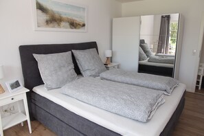 1 habitación, tabla de planchar con plancha y wifi gratis 