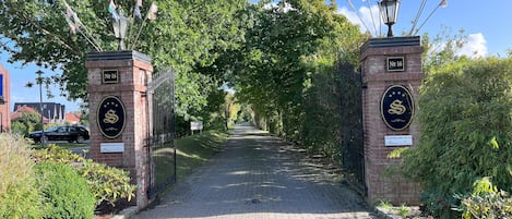 Enceinte de l’hébergement