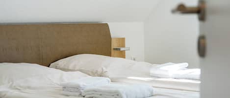 2 bedrooms, iron/ironing board, travel crib, free WiFi