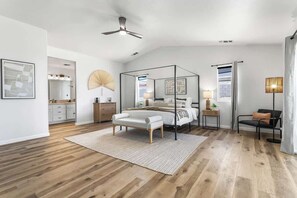 3 bedrooms, iron/ironing board, travel crib, WiFi