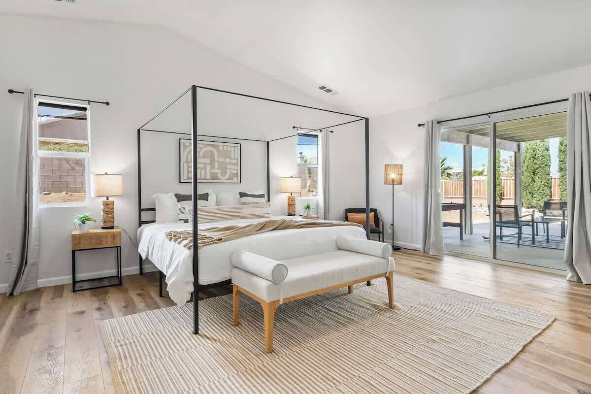 3 bedrooms, iron/ironing board, travel crib, WiFi