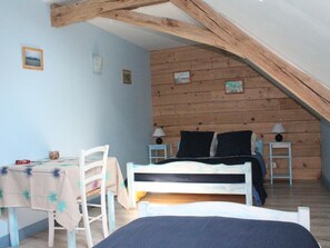 4 Schlafzimmer, kostenloses WLAN, Bettwäsche