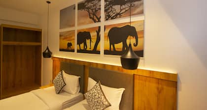 Monarch Montvert Rabale